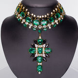 Arany tónusú Emporia Ötvözetű Szett Zöld Emporia® Kristállyal és Fehér Emporia® Kristállyal ( Nyaklánc+Fülbevaló )