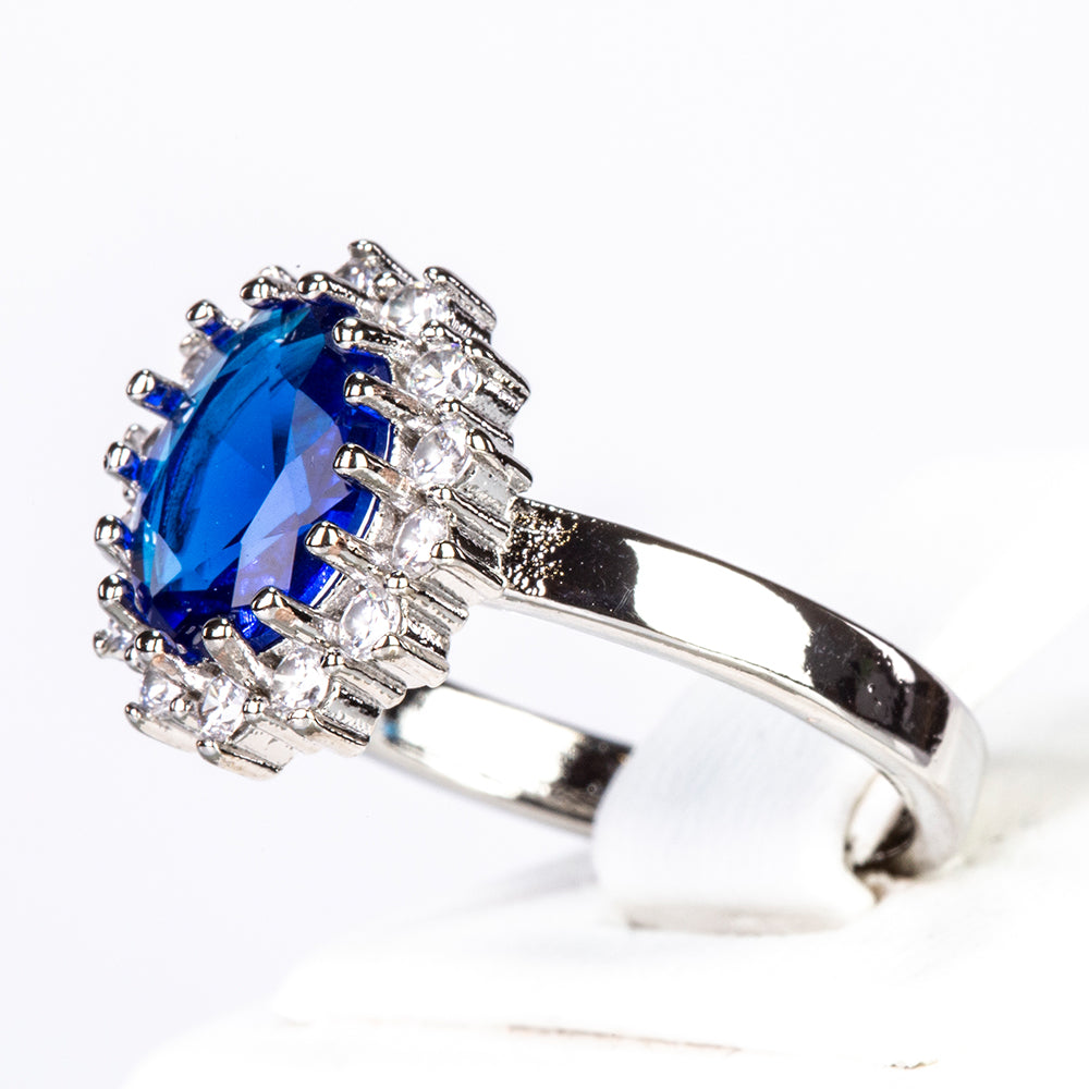 Arany tónusú Emporia Ötvözetű Szett ( Nyaklánc+Fülbevaló+Gyűrű+Medál )